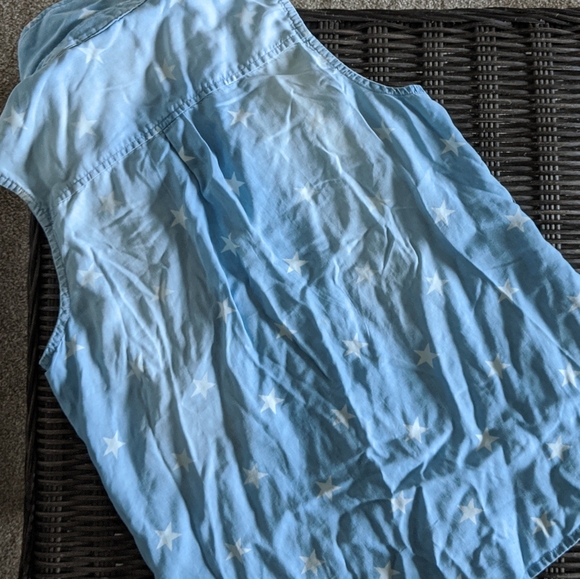 🔥 New York and Company Sleeveless Top - Picture 2 of 5